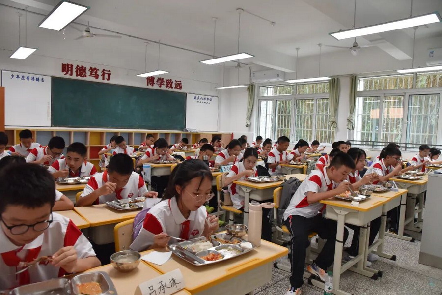 微信图片_2025-10-15_163952_115_调整大小.jpg