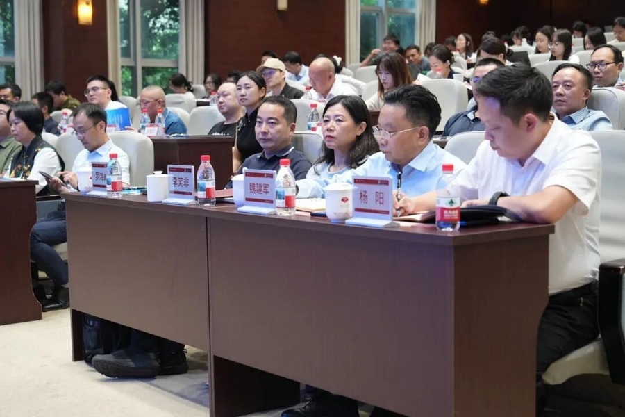 微信图片_2025-10-23_155304_507_调整大小.jpg