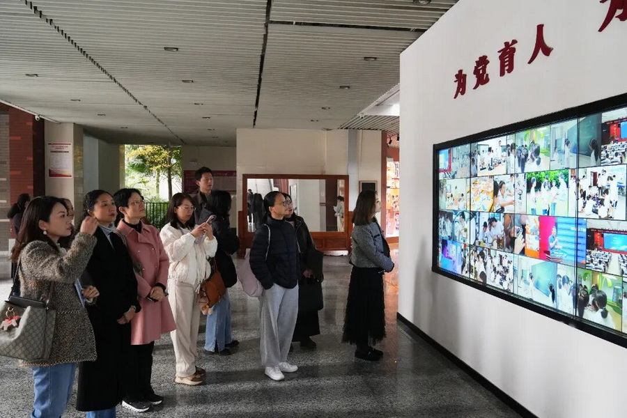 微信图片_2025-12-24_100504_438_调整大小.jpg